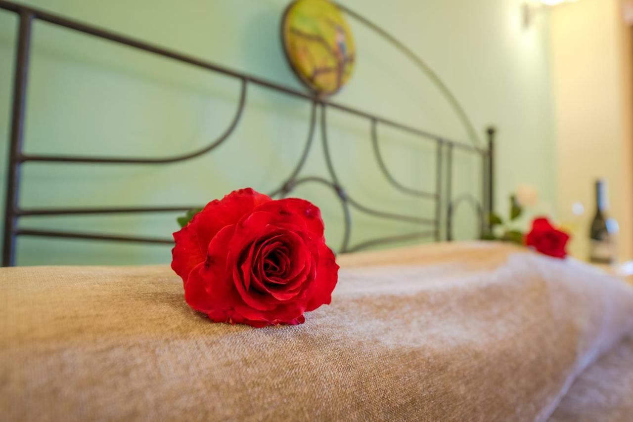 Orpheas Resort Hotel (Adults Only) Paralia Kourna Bagian luar foto